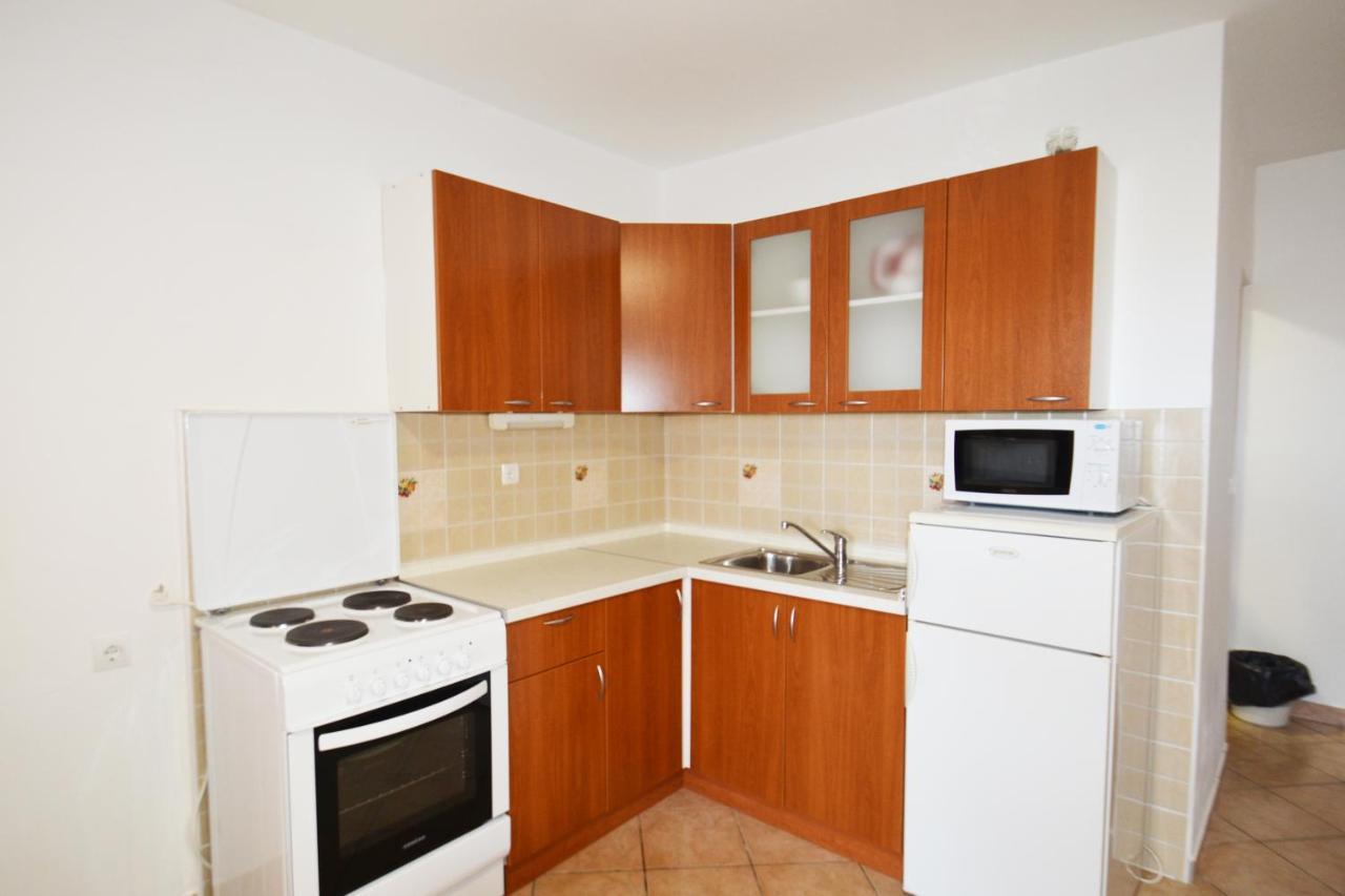 Apartments Barbati Kustici Bagian luar foto