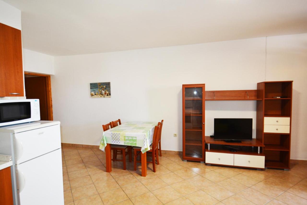 Apartments Barbati Kustici Bagian luar foto