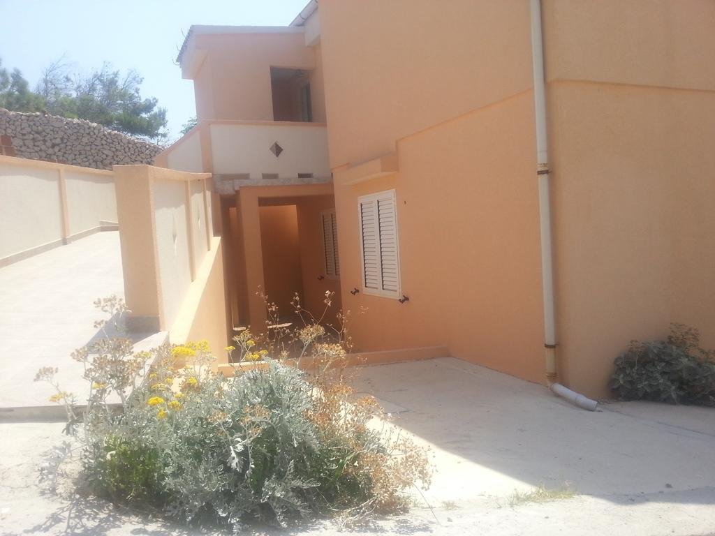 Apartments Barbati Kustici Bagian luar foto