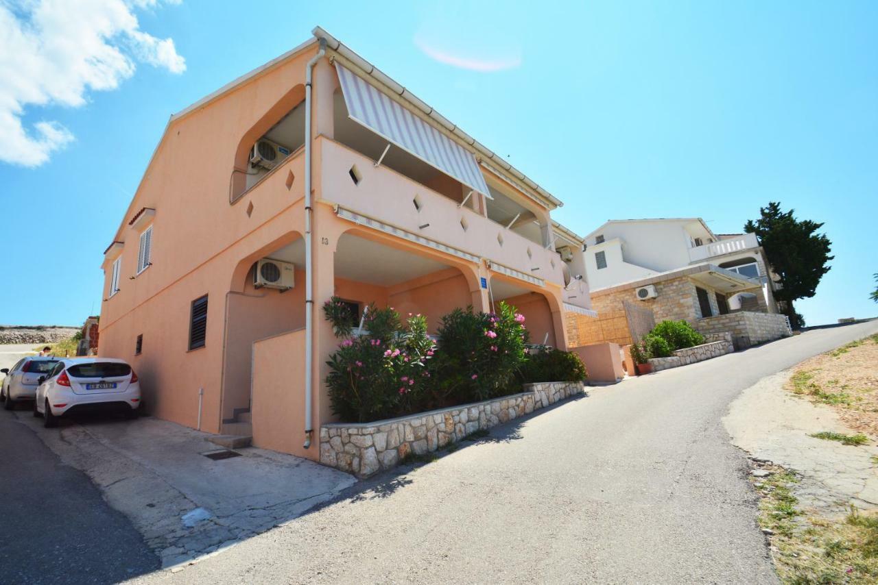 Apartments Barbati Kustici Bagian luar foto